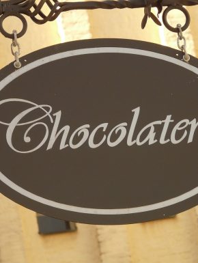 Enseigne chocolaterie devanture boutique