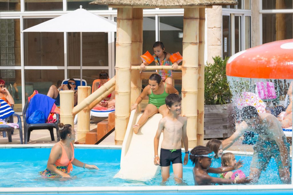 camping en vendée avec piscine